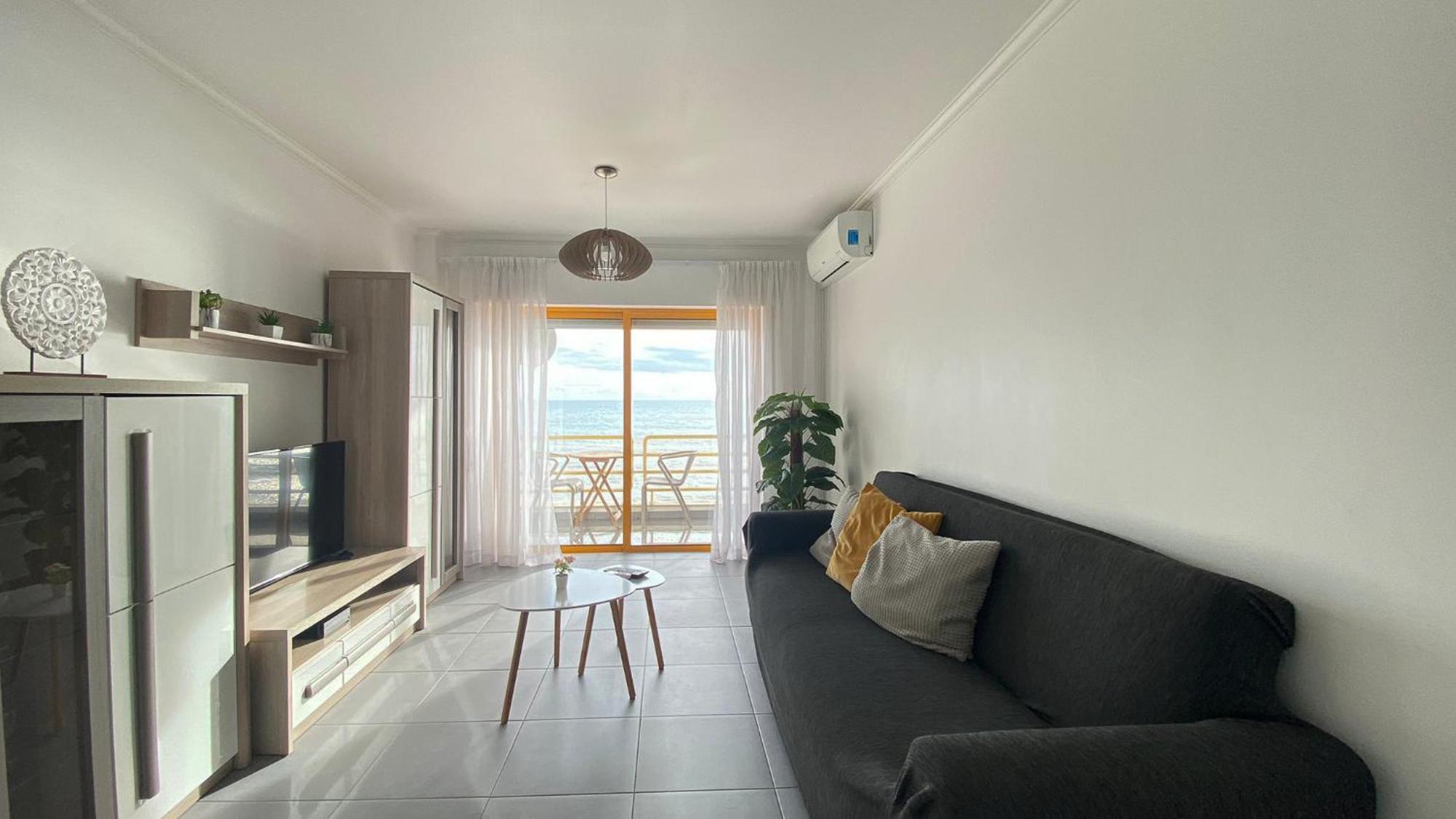 Quarteira Frente Praia II By Homeslow Rentals Экстерьер фото